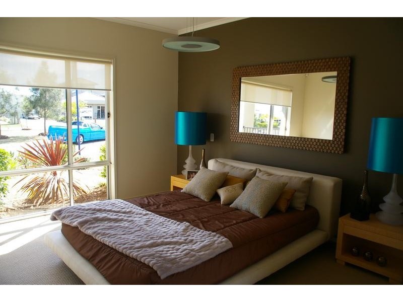 20 Breakspear Rd, Molendinar QLD 4214