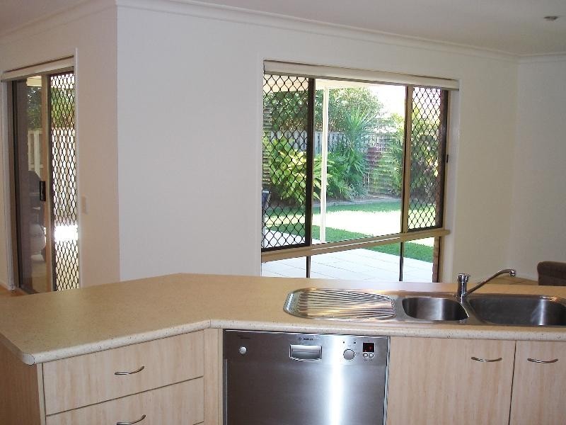 54 Calvary Cres, Boondall QLD 4034
