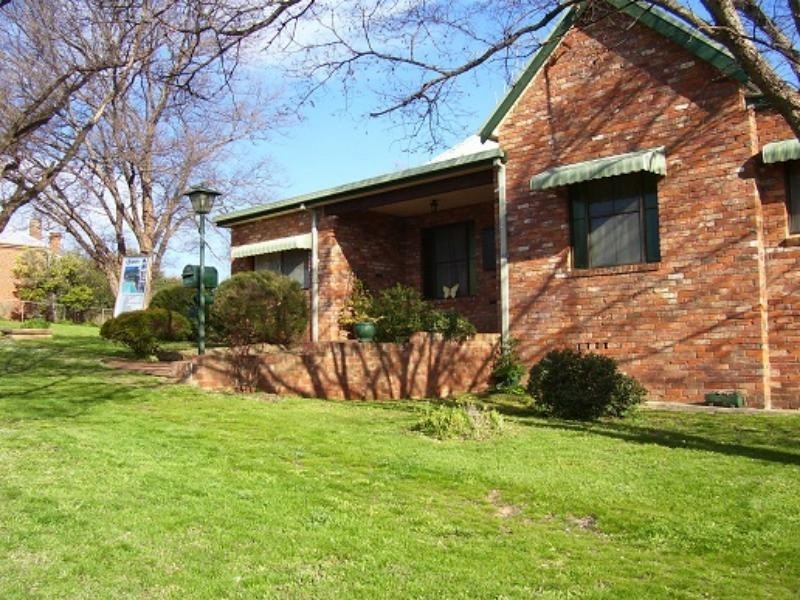 13 Keswick St, Cowra NSW 2794