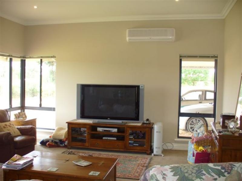 130-5100 Bailup Rd, Wooroloo WA 6558