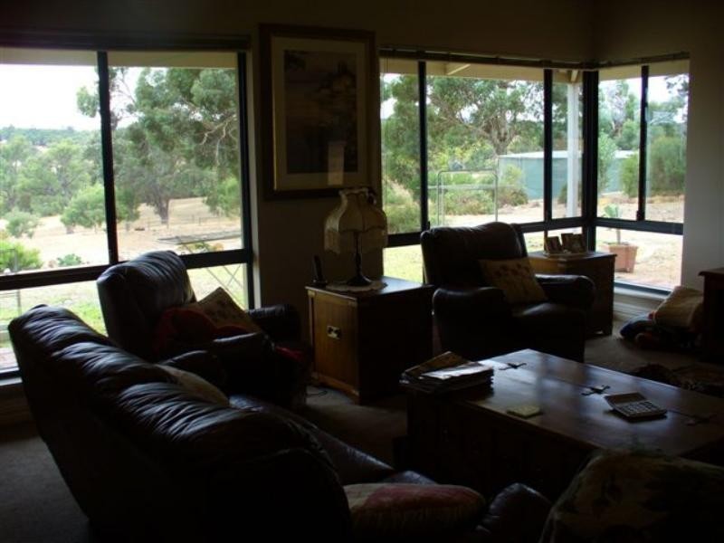 130-5100 Bailup Rd, Wooroloo WA 6558