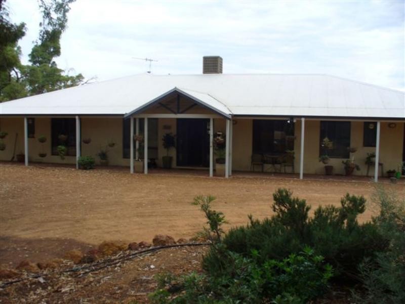 130-5100 Bailup Rd, Wooroloo WA 6558