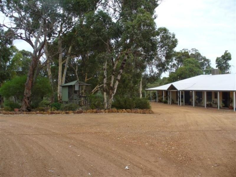 130-5100 Bailup Rd, Wooroloo WA 6558