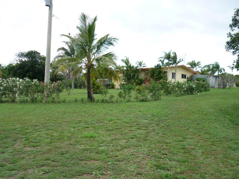 174 Oyster Creek Rd, Baffle Creek QLD 4674