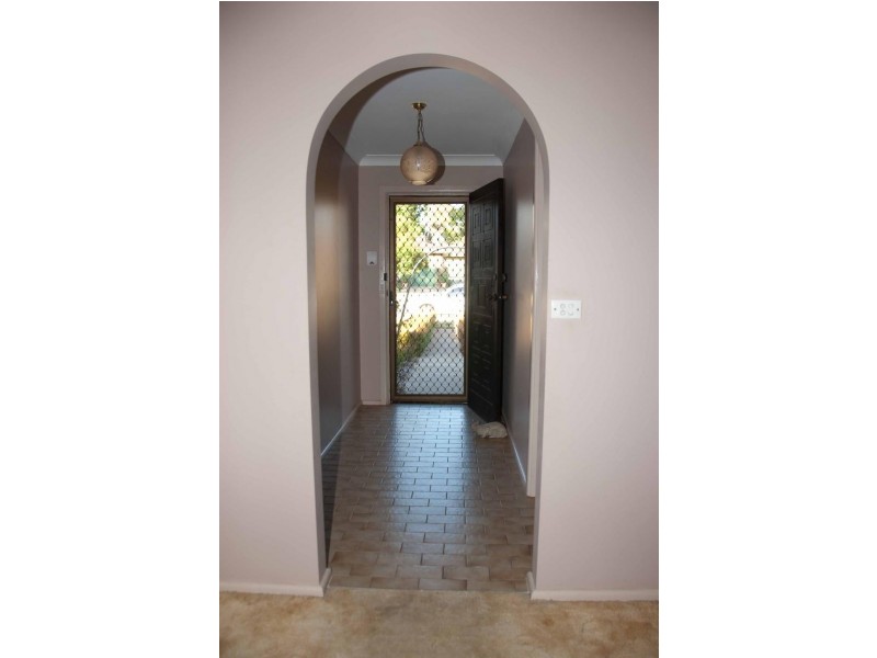 9 Allandale Dr, Dubbo NSW 2830