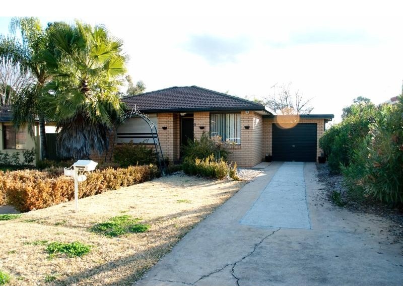 9 Allandale Dr, Dubbo NSW 2830