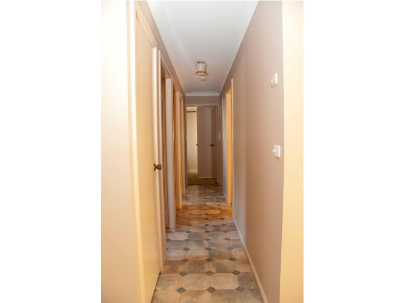 9 Allandale Dr, Dubbo NSW 2830