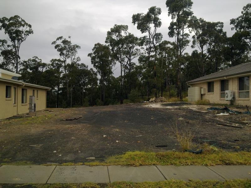 27 Wigeon Ch, Cameron Park NSW 2285