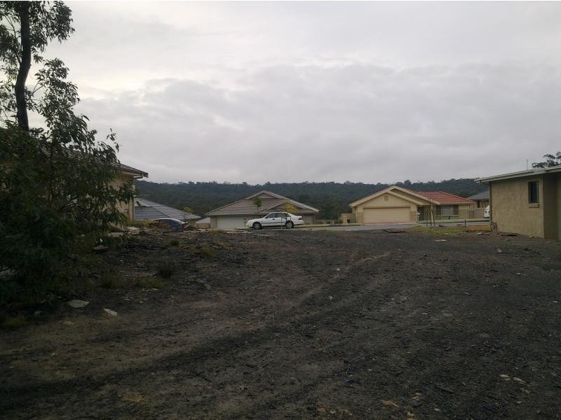 27 Wigeon Ch, Cameron Park NSW 2285
