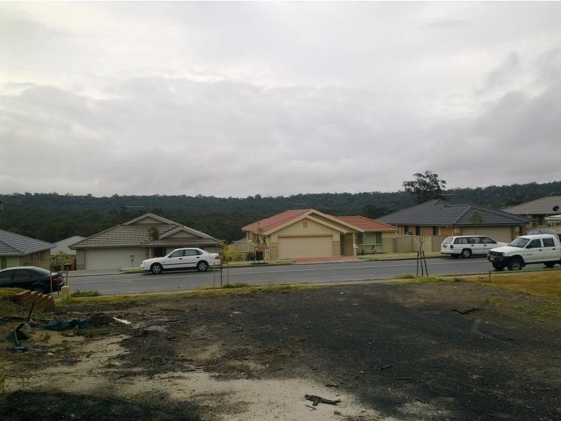 27 Wigeon Ch, Cameron Park NSW 2285
