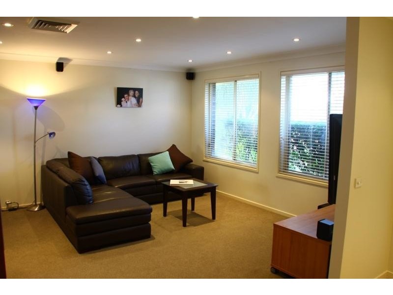 10 Majestic Dr, Stanhope Gardens NSW 2768