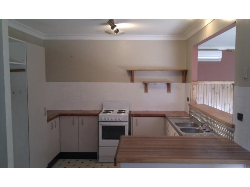 14 Nelson Rd, Katoomba NSW 2780