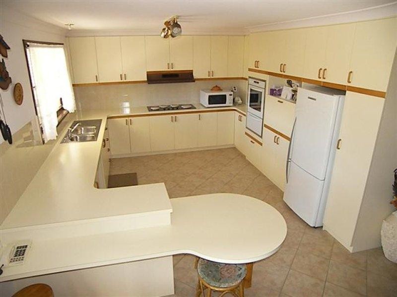 12 Coronet Pl, Dapto NSW 2530