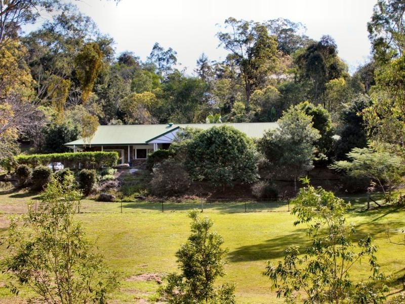 9 Riversleigh Rd, Bellbowrie QLD 4070