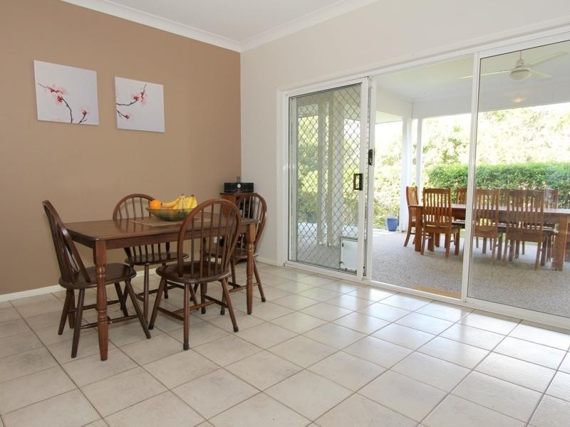 9 Riversleigh Rd, Bellbowrie QLD 4070