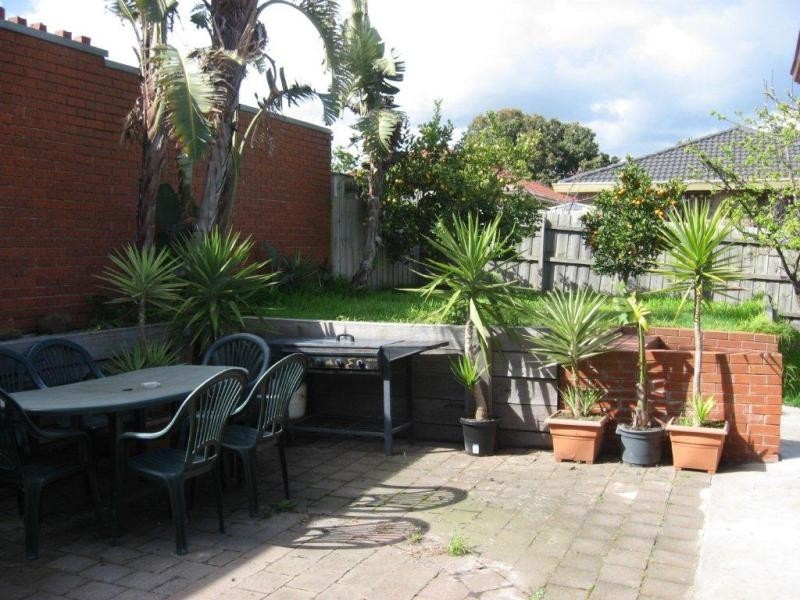 100 Clarinda Rd, Clarinda VIC 3169