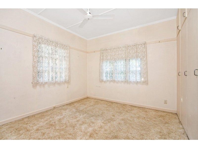 16 Dempsey St, Annerley QLD 4103