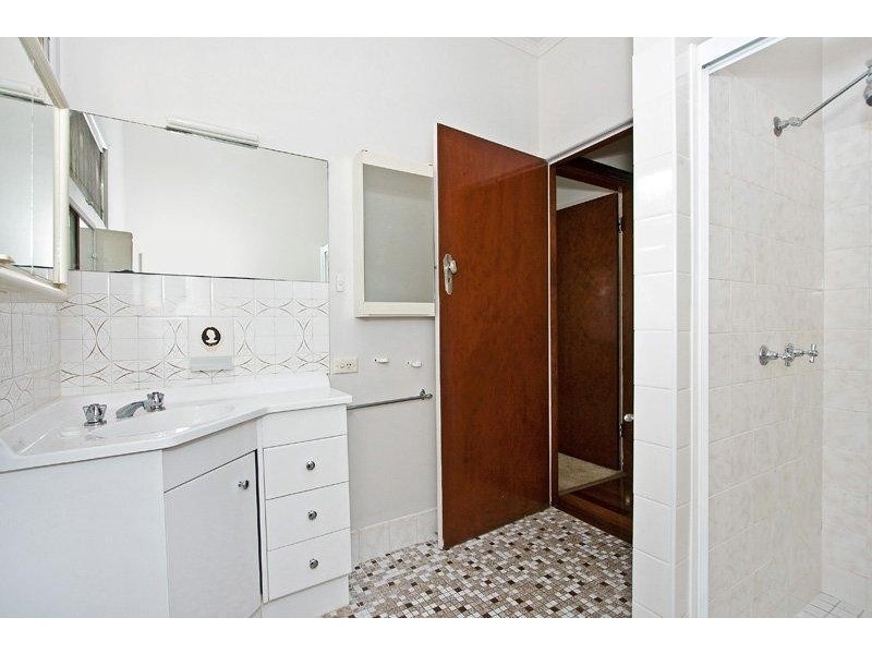 16 Dempsey St, Annerley QLD 4103