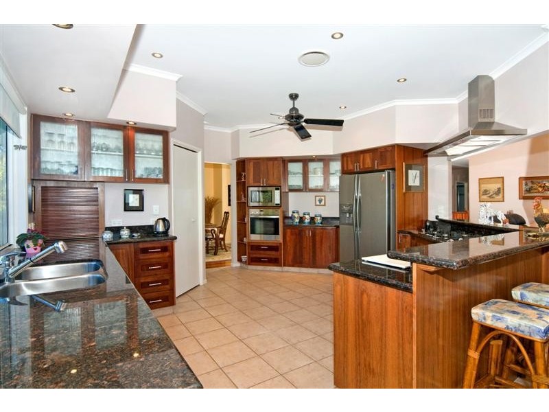 383 Upper Rosemount Rd, Rosemount QLD 4560