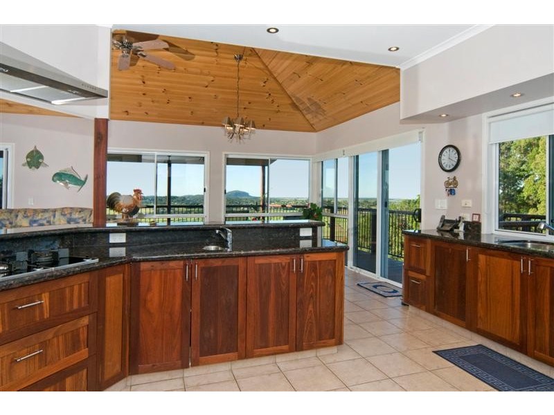 383 Upper Rosemount Rd, Rosemount QLD 4560