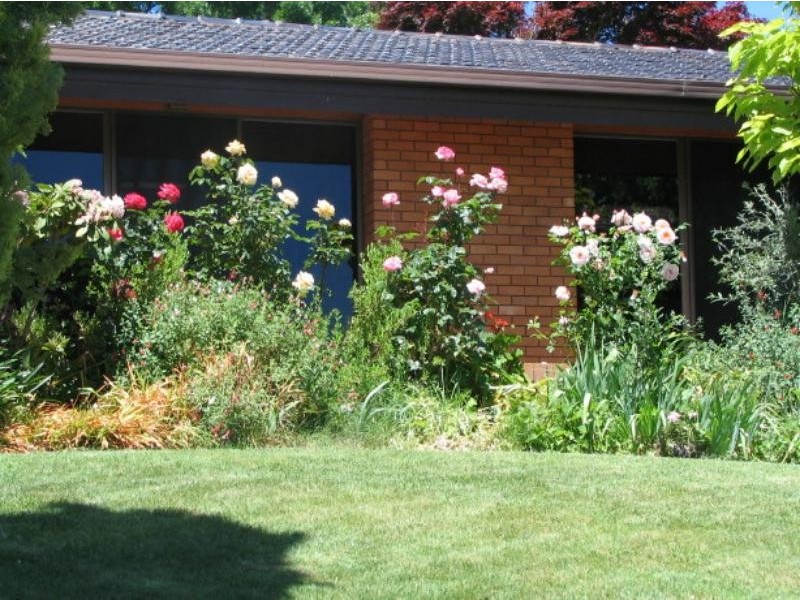 40 Gowrie Walk -, Bathurst NSW 2795