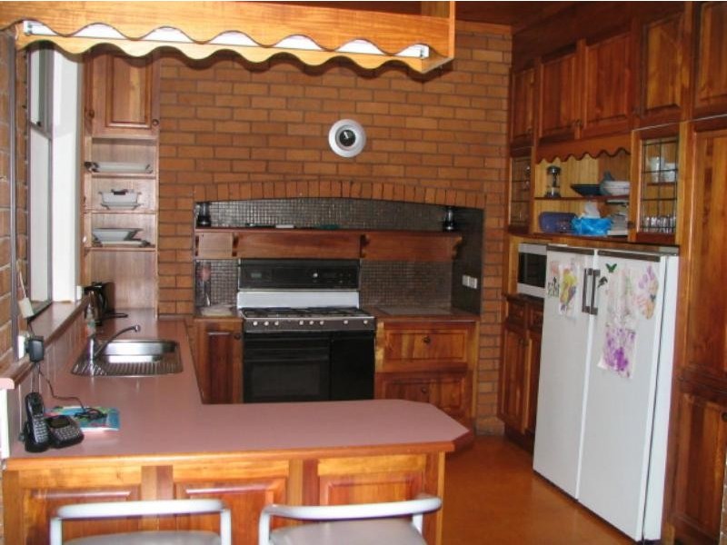 40 Gowrie Walk -, Bathurst NSW 2795