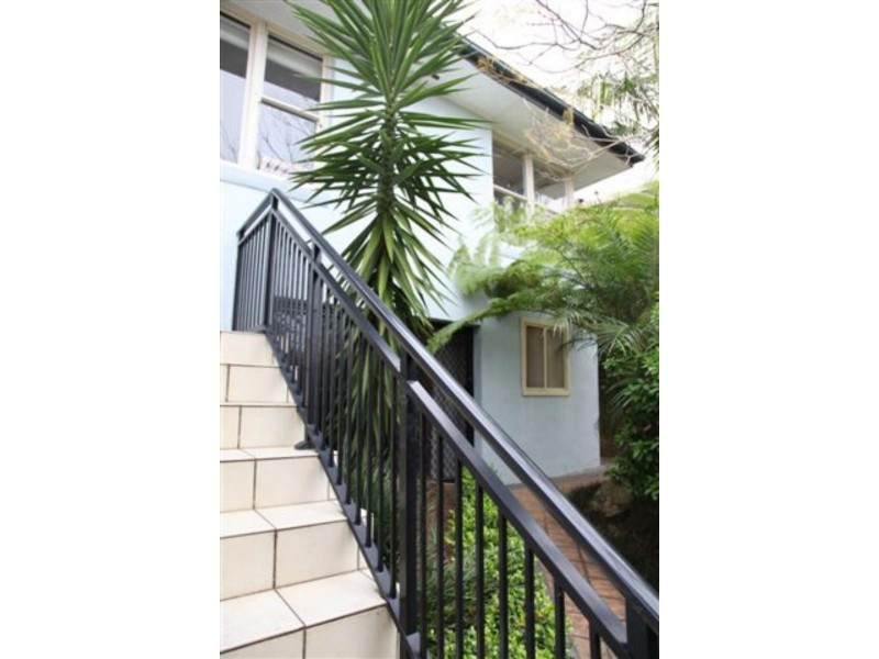 15 Valaud Cres, Highfields NSW 2289