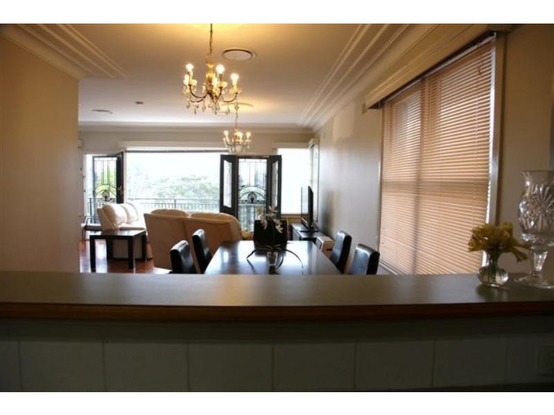 15 Valaud Cres, Highfields NSW 2289