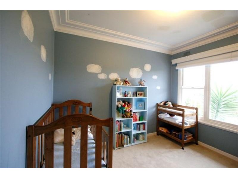 15 Valaud Cres, Highfields NSW 2289