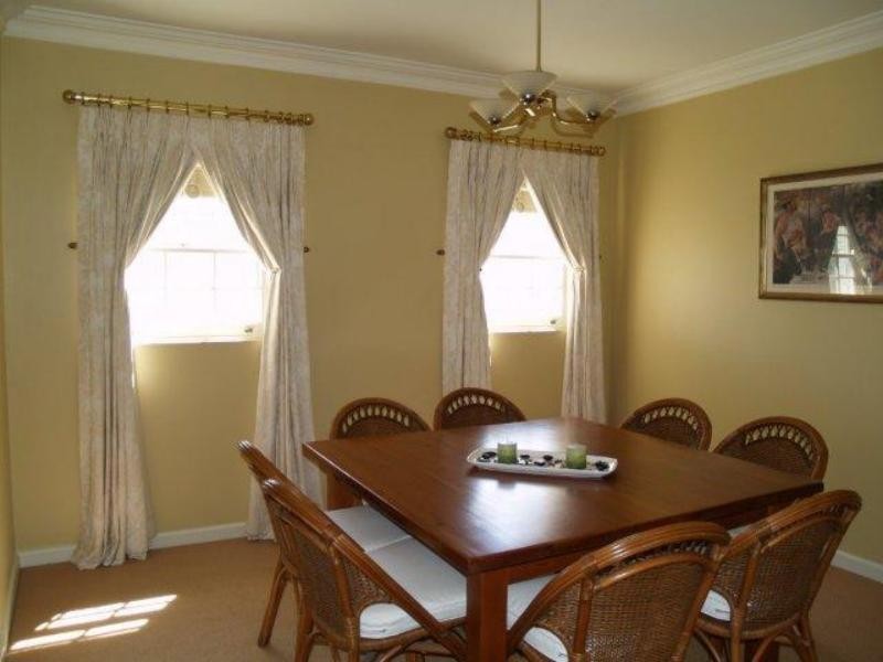 90 Bettington Rd, Oatlands NSW 2117