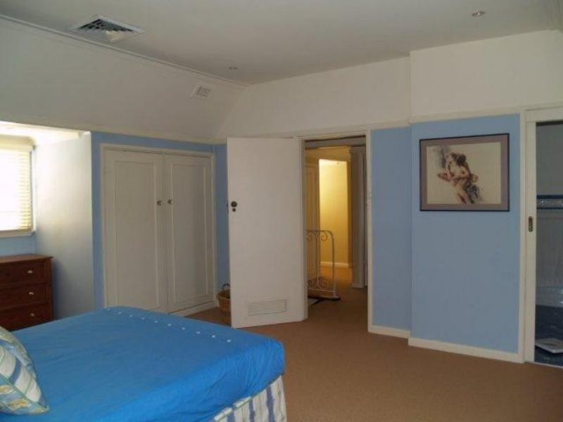 90 Bettington Rd, Oatlands NSW 2117