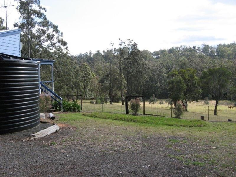 194 Palmtree Rd, Ravensbourne QLD 4352