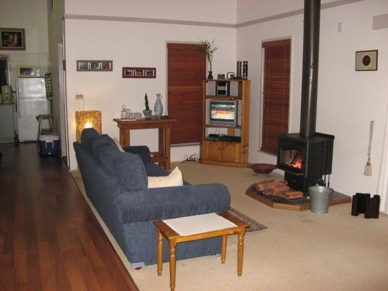 194 Palmtree Rd, Ravensbourne QLD 4352