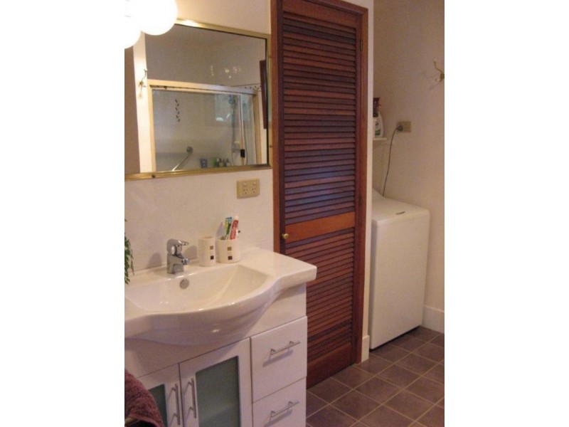 194 Palmtree Rd, Ravensbourne QLD 4352