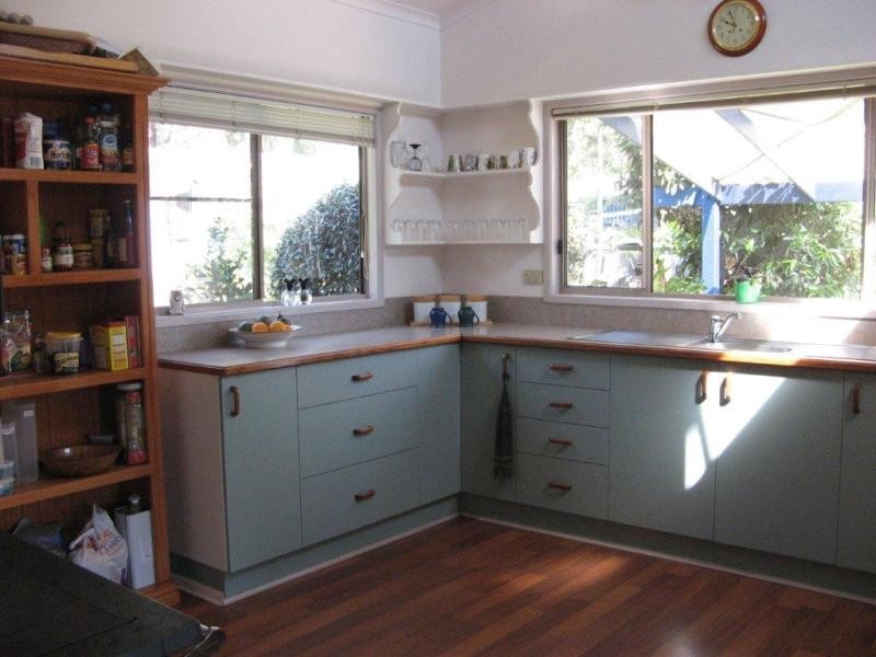 194 Palmtree Rd, Ravensbourne QLD 4352