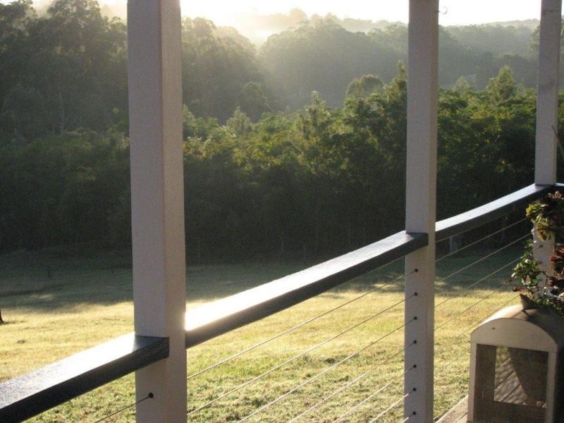 194 Palmtree Rd, Ravensbourne QLD 4352