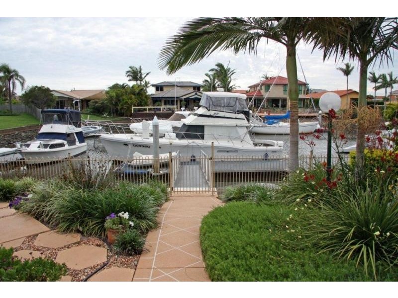 39 Mary Pleasant Dr, Birkdale QLD 4159