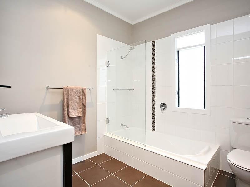 159 Morehead Ave, Norman Park QLD 4170