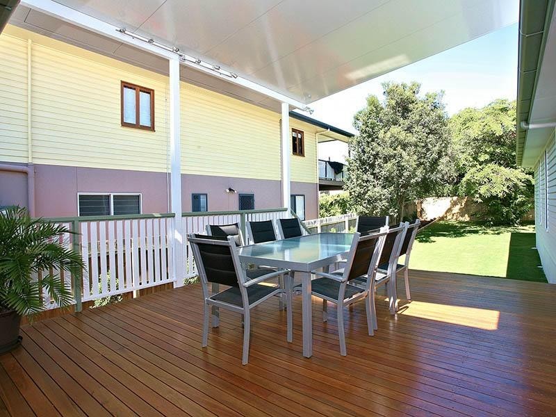 159 Morehead Ave, Norman Park QLD 4170