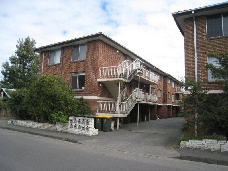 13/57 Caroline St, Clifton Hill VIC 3068