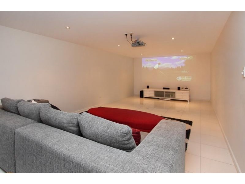 62 Bernarra St, The Gap QLD 4061