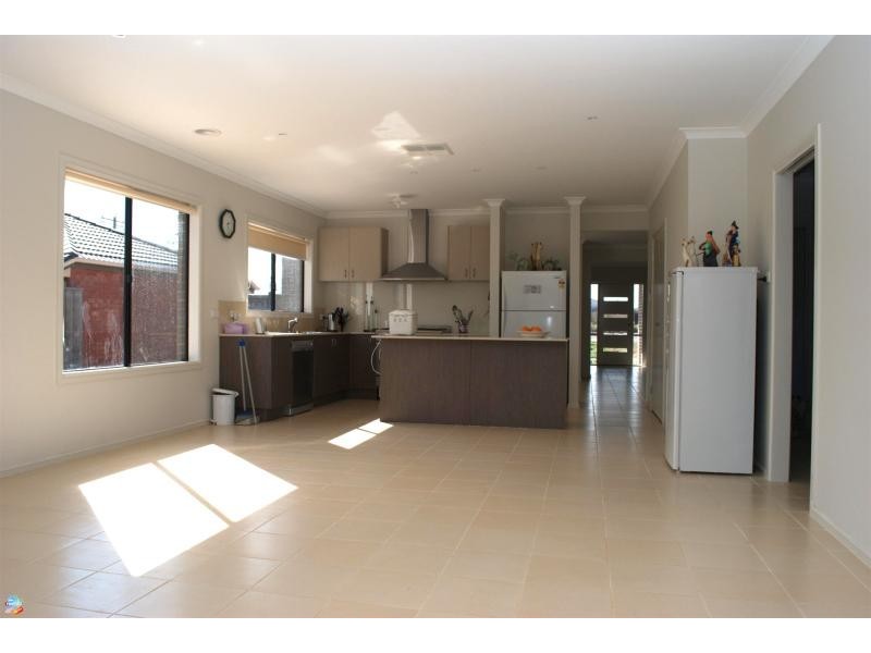 933 Sayers Rd, Tarneit VIC 3029