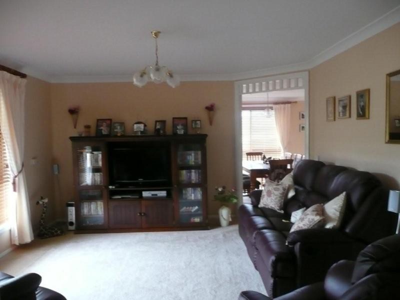 21 Cherry  Lane, Bathurst NSW 2795