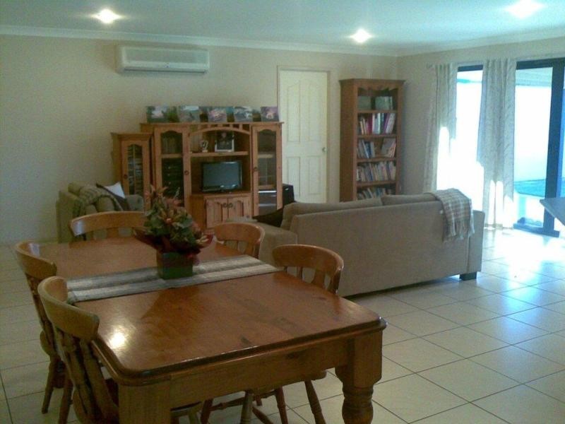 28 Pine Crest Dr, Kurwongbah QLD 4503