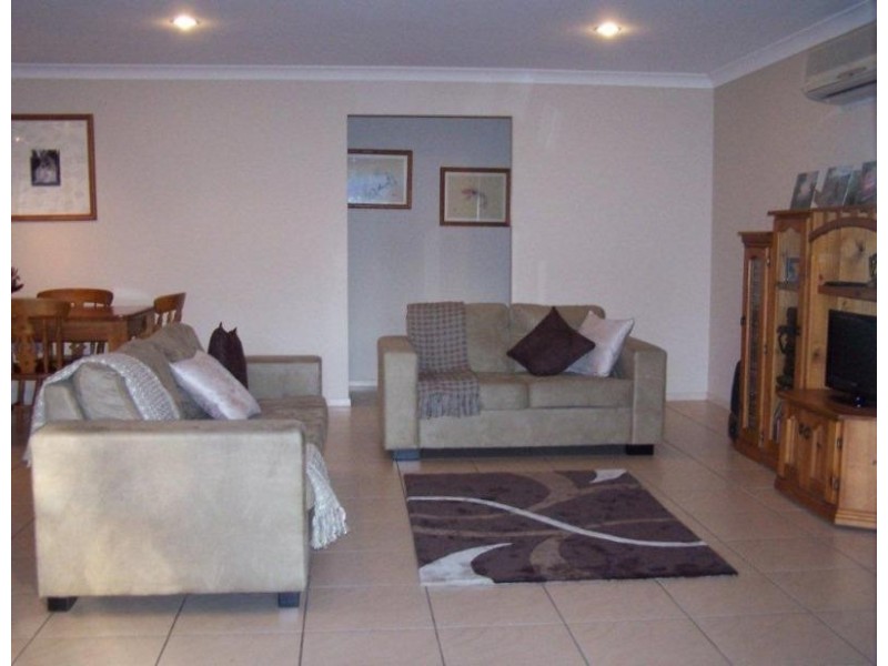 28 Pine Crest Dr, Kurwongbah QLD 4503