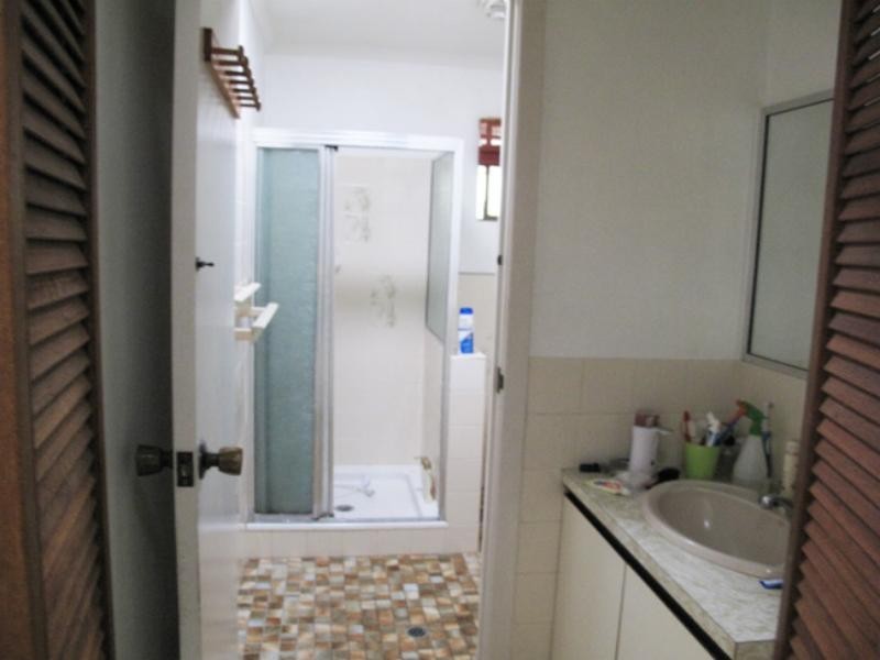 10 Michelle Dr, Point Vernon QLD 4655