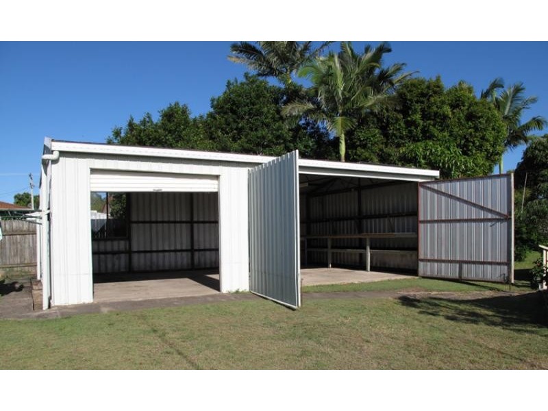 10 Michelle Dr, Point Vernon QLD 4655