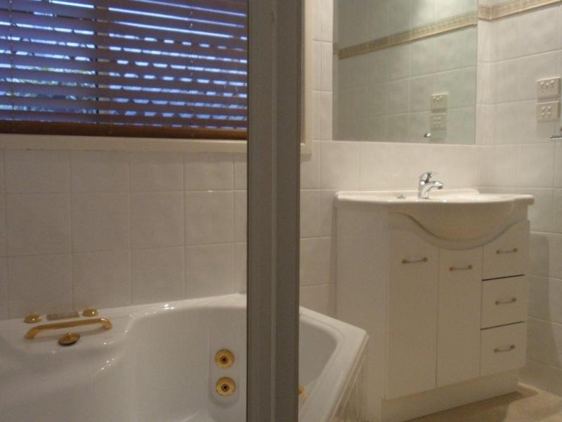 6 Gurner Pl, Kellyville NSW 2155