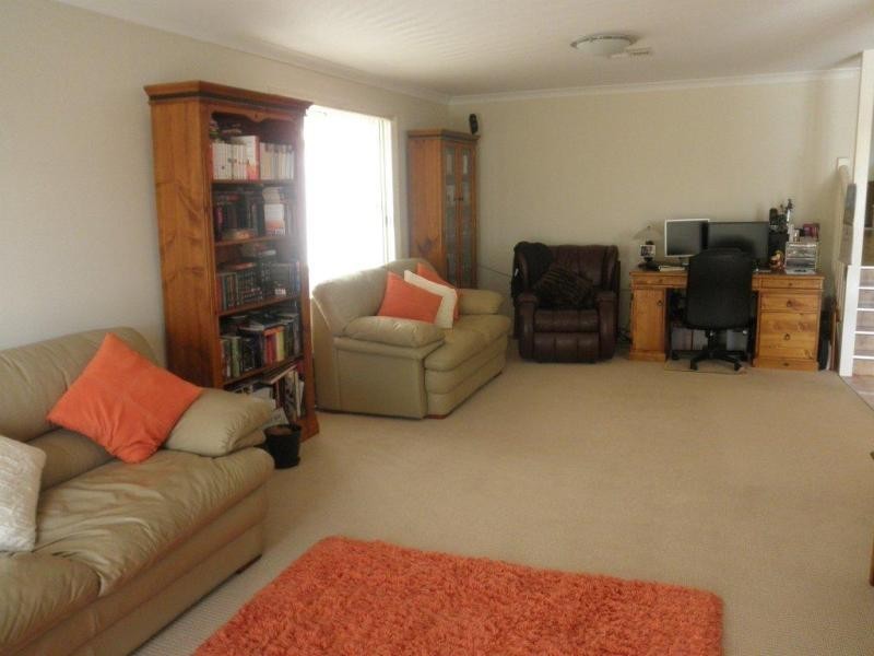 102 Clydebank Rd, Buttaba NSW 2283