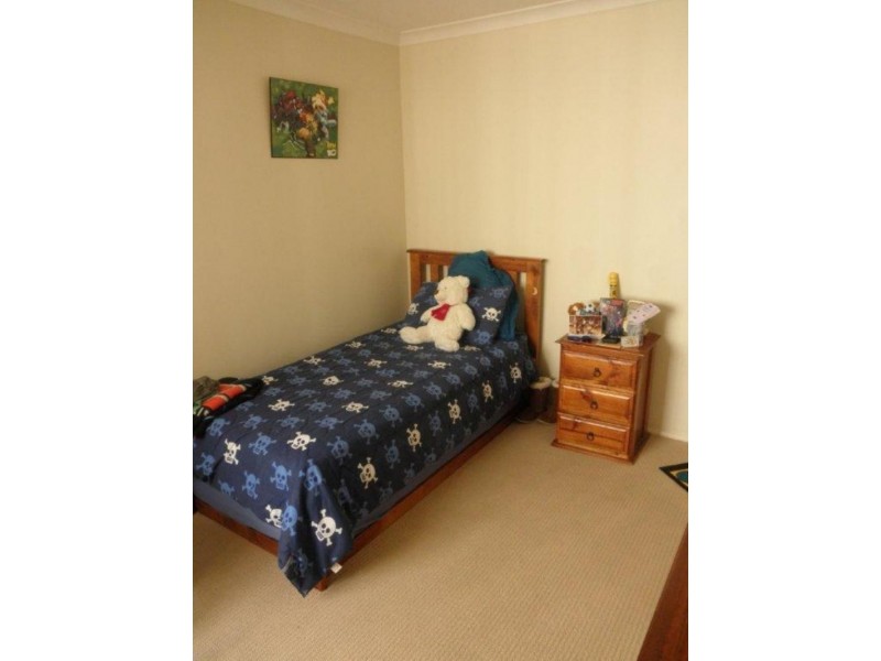 102 Clydebank Rd, Buttaba NSW 2283